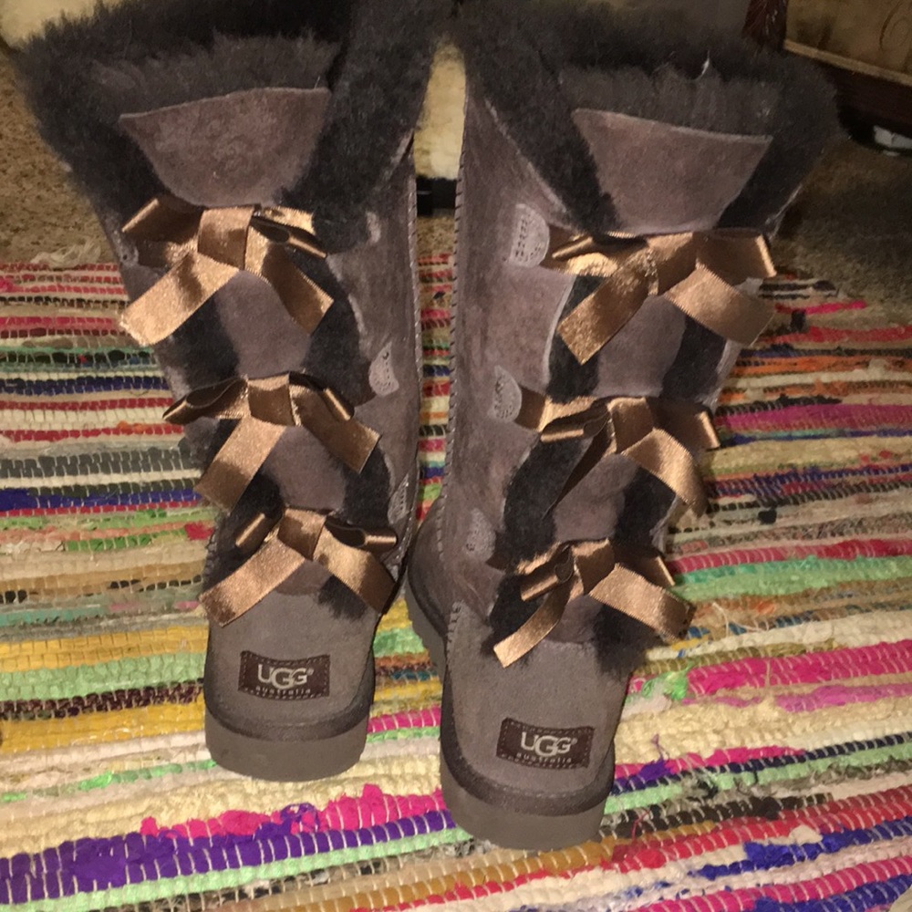 Bailey bow Ugg boots